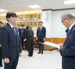(10.01.상황실) 신규 공무원 임용장 수여식-2