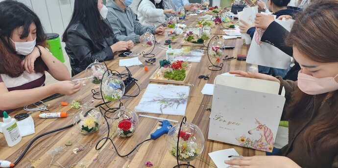 3월 잡클래스 <행복을 전하는 프리저브드 행잉볼 만들기>