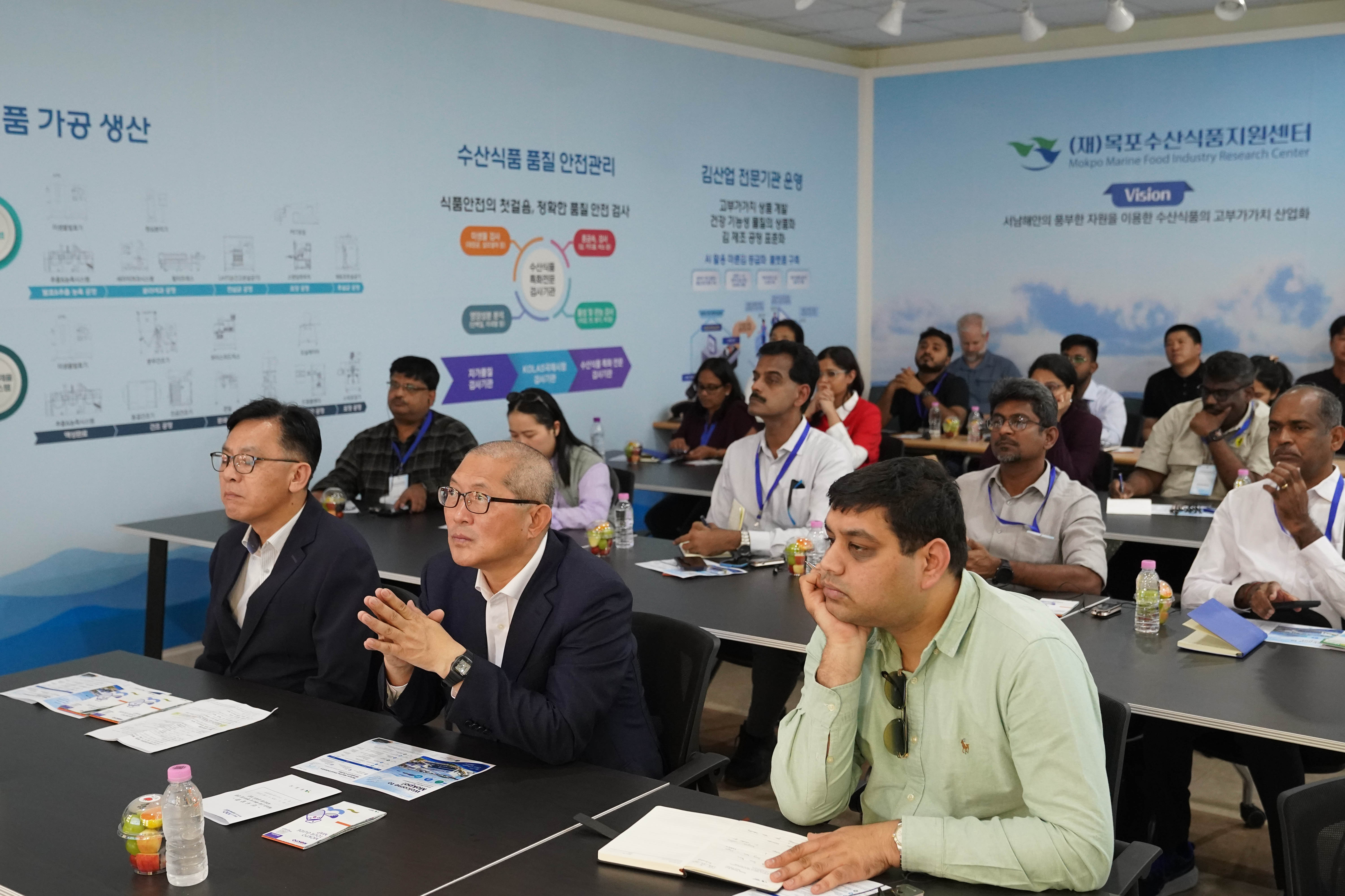 (09.07.수산식품지원센터) 해조류 산업 확대 및 협력사업 세계은행 관계자 방문