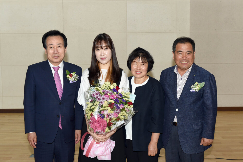목포백년회효행상시상식12(2017,5,26,오거리문화센터).jpg