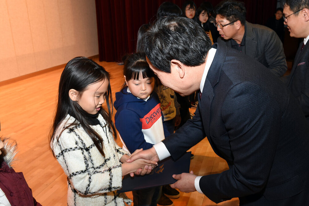 목포항구축제그림그리기한마당시상식08(2017,11,18,해양수산복합센터).jpg