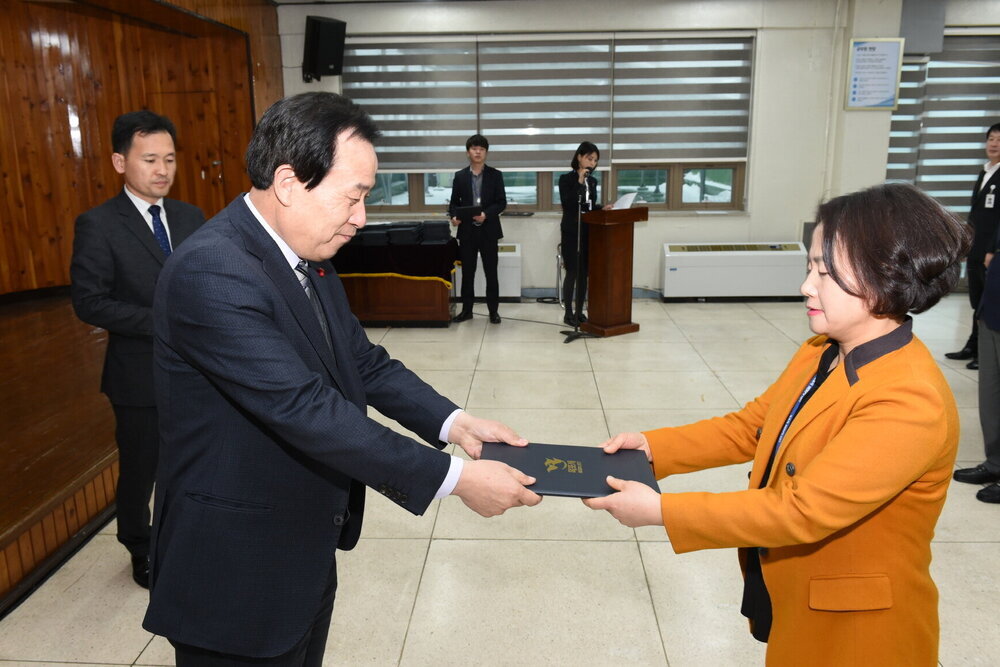 박홍률 목포시장 임용장 전달.