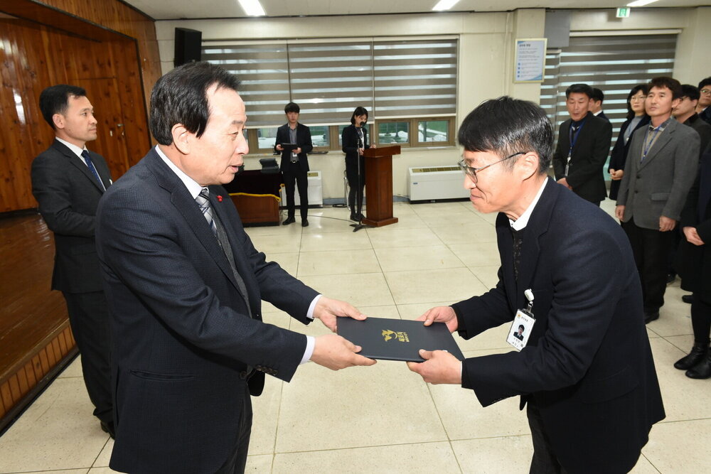 박홍률 목포시장 임용장 전달.