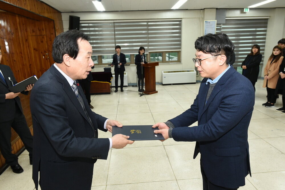 박홍률 목포시장 임용장 전달.
