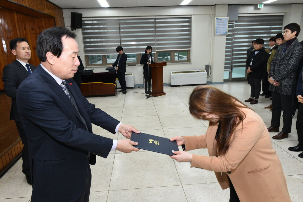 박홍률 목포시장 임용장 전달.
