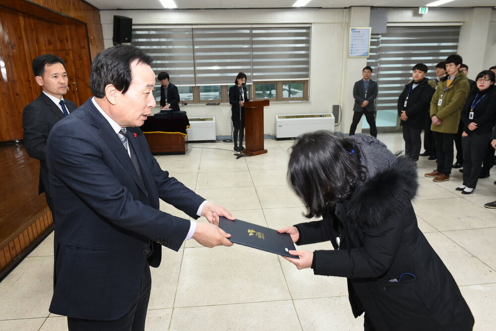 박홍률 목포시장 임용장 전달.