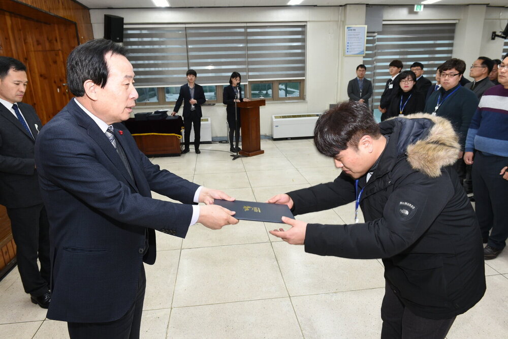 박홍률 목포시장 임용장 전달.