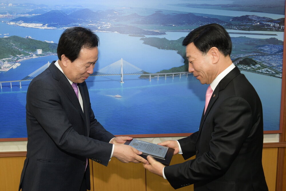 박홍률 목포시장 표창패전달.