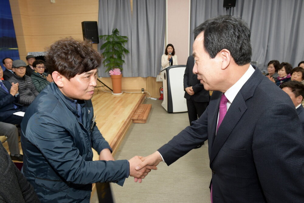 박홍률 목포시장 모범시민 시상.