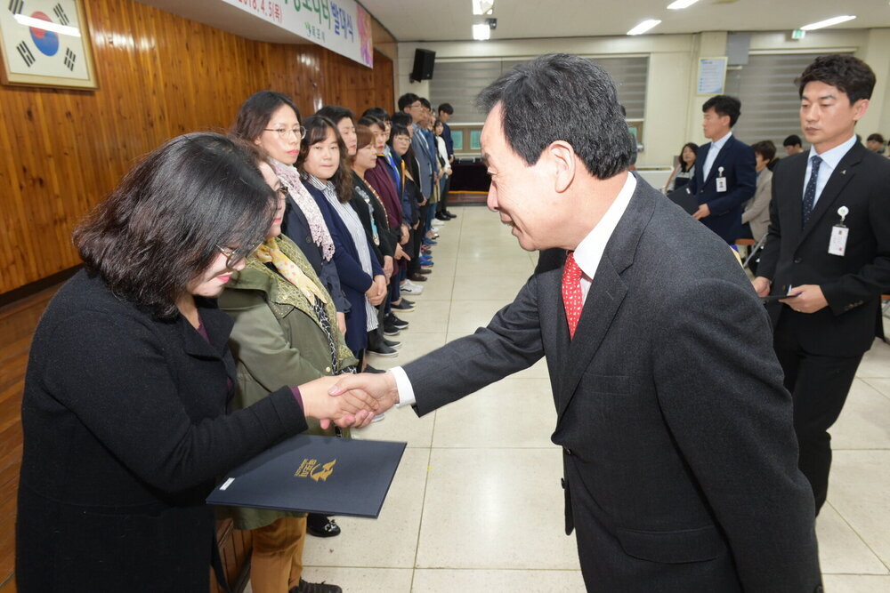박홍률 목포시장 위촉장 수여.