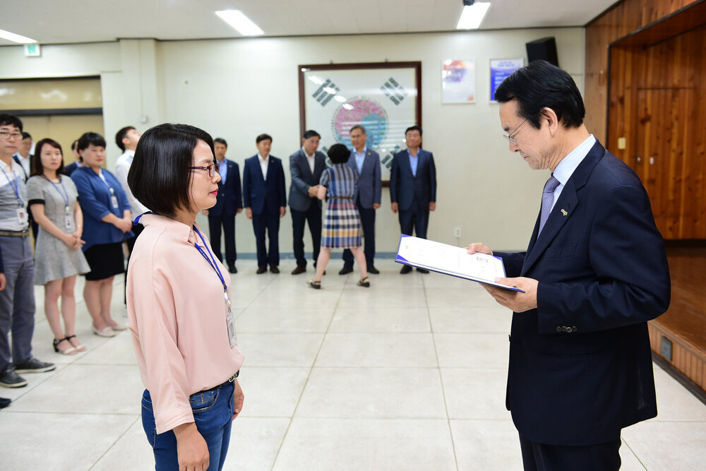  2019년도 하반기 4급이하 정기인사  임용장 교부