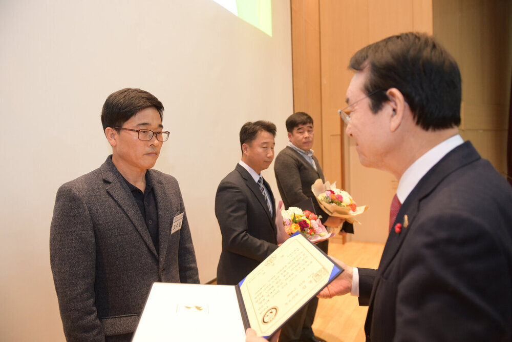 (12.27.국제축구센터) 2019 환경미화원 정년 퇴임식